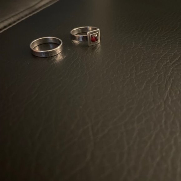 Silpada Retired Sterling Silver Garnet Stackable Ring R0949 Size 6 - Picture 3 of 9